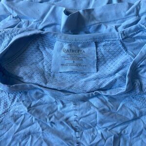 Athleta Sky Blue Performance Top Size Small